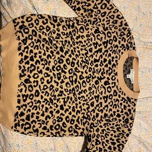 Jack + Avery medium long sleeve sweater